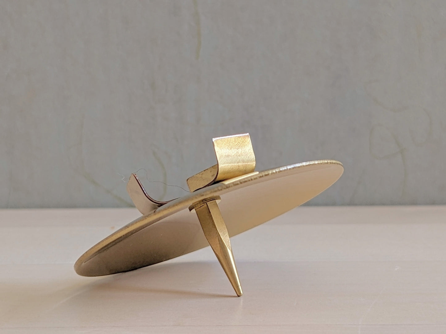 A Simple Brass Round Candleholder Designed Specifically for Japanese Candles