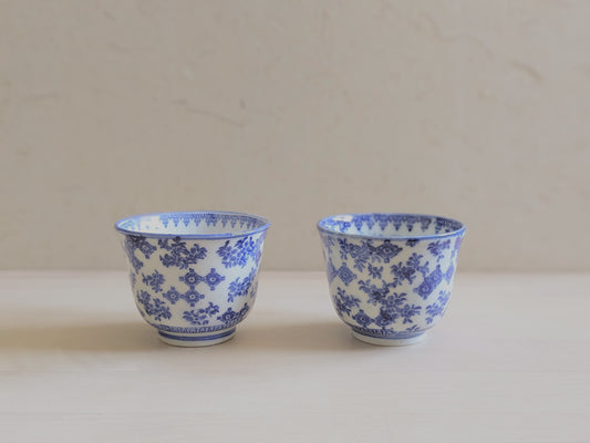 Early 1900's 'Inban' printed tea/sake cups, set of two