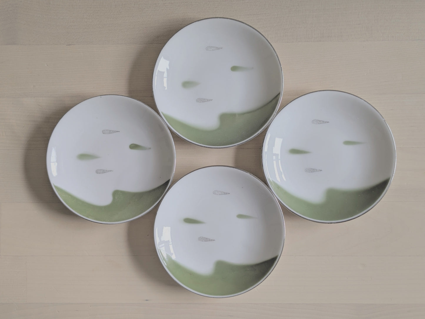 Vintage modern design small plate, set of four